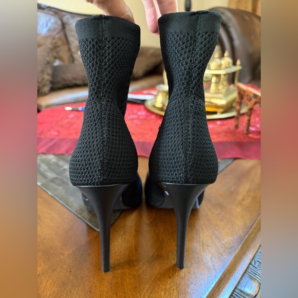 Steve Madden Black Heeled Peep Toe Bootie Fabric Size 8.5 - Picture 6 of 12
